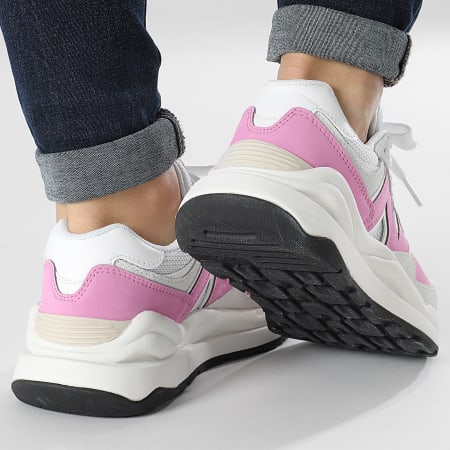 New Balance - Sneakers da donna 5740 W5740SVA Soft Grey Hot Pink