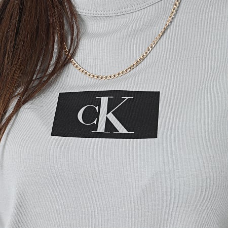 Calvin Klein - Tee Shirt Femme QS6945E Gris