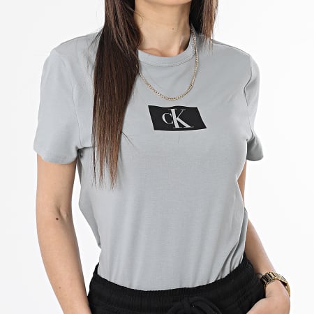 Calvin Klein - Camiseta de mujer QS6945E Gris
