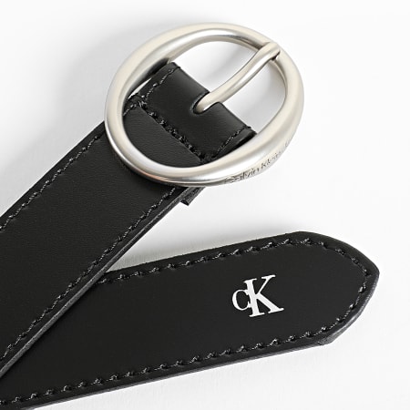 Calvin Klein - Cintura classica rotonda da donna 0590 Nero