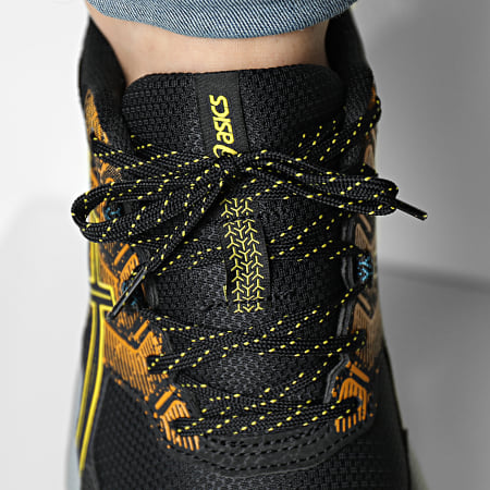 Asics - Sneakers Gel Venture 9 1011B486 Nero Giallo Oro