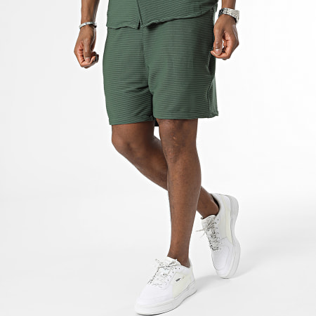 Zayne Paris  - Set camicia e pantaloncini a maniche corte verde