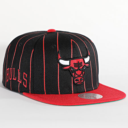 Mitchell and Ness - Team Pinstripe Snapback Cap Chicago Bulls Negro Rojo