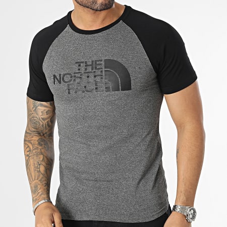 The North Face - Raglan Camiseta A37FV Gris Carbón Negro