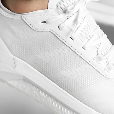 Adidas Sportswear - Baskets Avryn HP5972 Footwear White Zero Metallic Crystal White