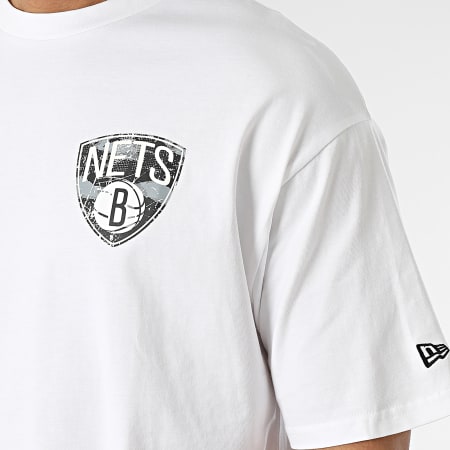 New Era - Maglietta con logo della squadra Infill Brooklyn Nets 60332135 Bianco