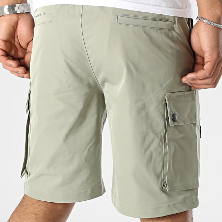 Frilivin - Pantalones cortos cargo verde caqui claro