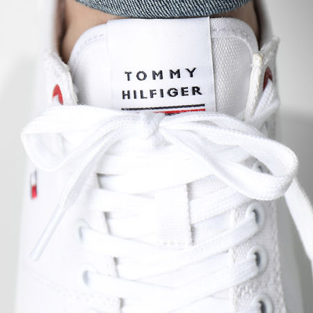 Tommy Hilfiger - Baskets Core Corporate Vulcan Canvas 4560 White