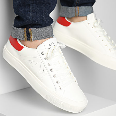 Armani Exchange Sneakers XUX166-XV653 Bianco sporco Rosso Ryses