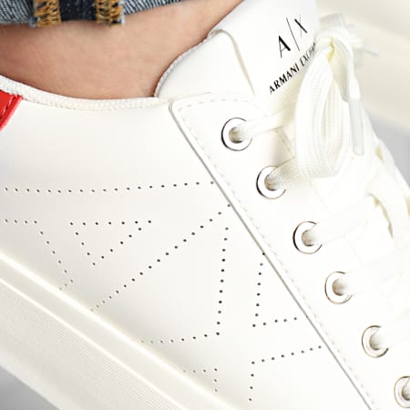 Armani Exchange - Sneakers XUX166-XV653 Bianco sporco Rosso