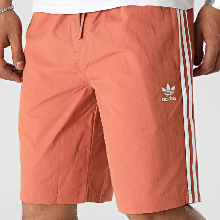 Adidas Originals - HK7388 Pantaloncini da jogging a fascia arancione