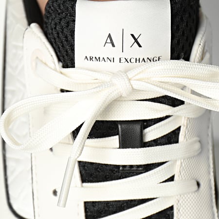 Armani Exchange - Zapatillas XUX162-XV467 Off White Negro
