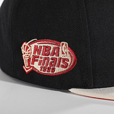 Mitchell and Ness - Cappello Chicago Bulls Pin Drop Snapback Nero Beige