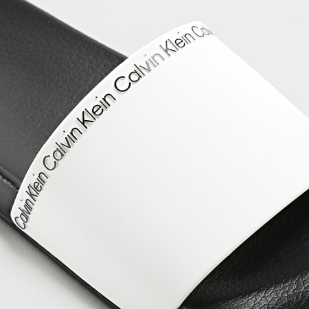 Calvin Klein - Claquettes Pool Slide Rubber 0981 Bright White