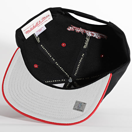 Mitchell and Ness - Casquette Snapback Breakthrough Chicago Bulls Noir Rouge