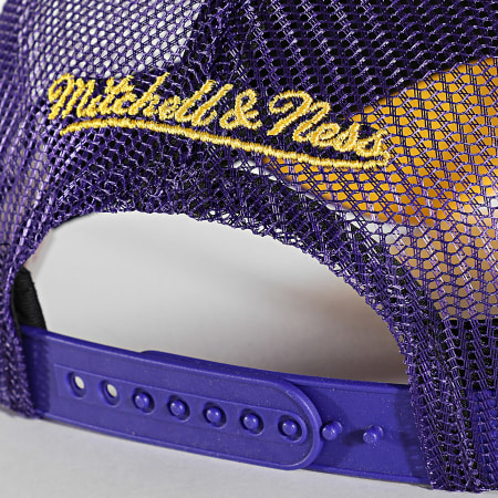 Mitchell and Ness - Billboard Trucker Cap Los Angeles Lakers Purple