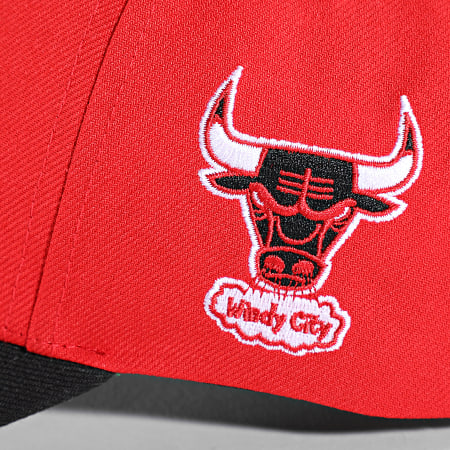 Mitchell and Ness - Cappellino Team Script 2 Pro Chicago Bulls Rosso