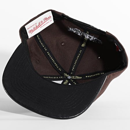 Mitchell and Ness - Casquette Snapback Day One Chicago Bulls Marron Noir