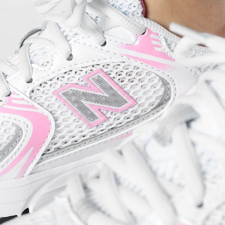 New Balance - Zapatillas Lifestyle Mujer 530 MR530BC Blanco Baby Pink