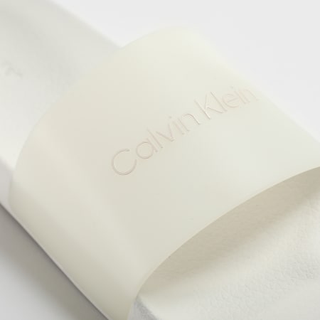 Calvin Klein - Goma Mujer Piscina Slide 1505 Marshmallow Crystal Gris