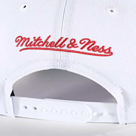 Mitchell and Ness - Cappellino bicolore della squadra Chicago Bulls Bianco Rosso