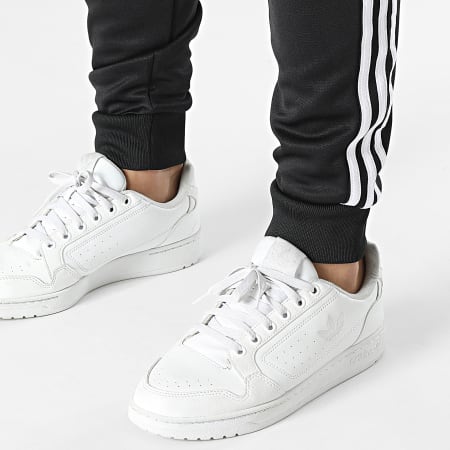 Adidas Originals - Pantalon Jogging A Bandes IA4791 Noir