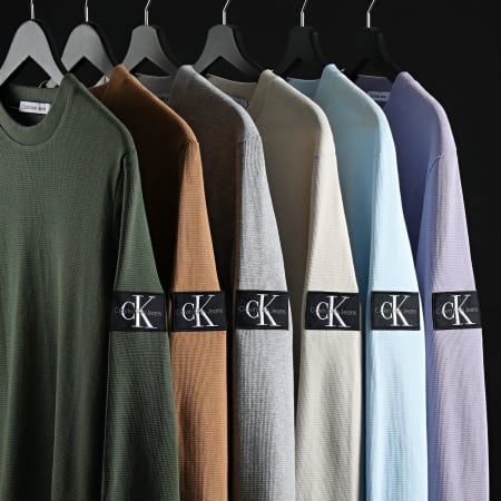 Calvin Klein - Sweat Crewneck Monogram Badge Waffle 3485 Beige