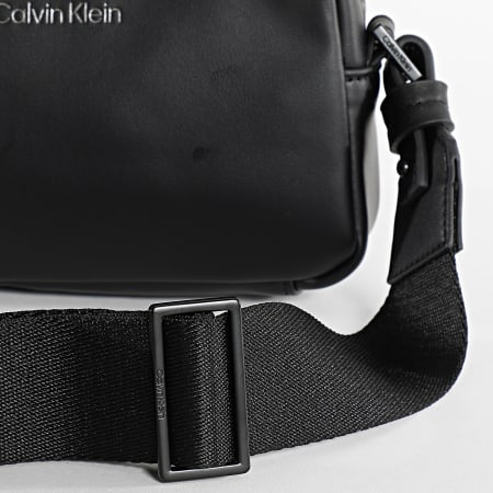 Calvin Klein - Sacoche Must Camera Bag 0529 Noir