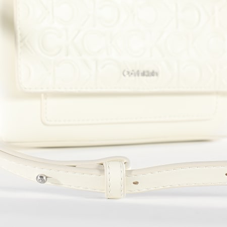 Calvin Klein - Sacoche Femme Must Mini 0943 Blanc Cassé
