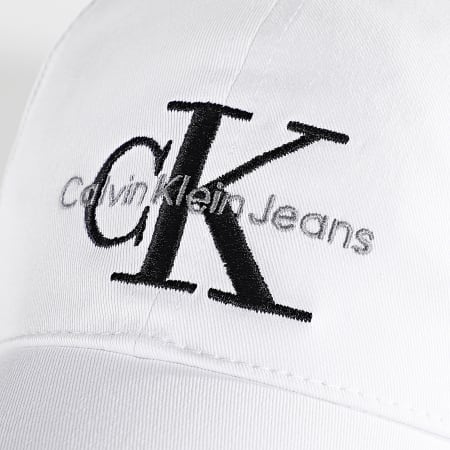 Calvin Klein - Gorra con monograma 0061 Blanca