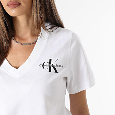 Calvin Klein - Tee Shirt Col V Femme 1429 Blanc