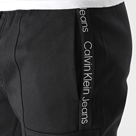 Calvin Klein - Pantalones cortos de jogging con rayas 3401 Negro