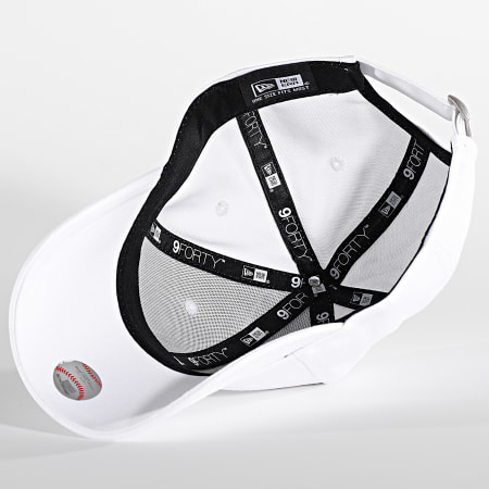 New Era - Cappellino da donna 9Forty Metallic Logo Los Angeles Dodgers Bianco Argento