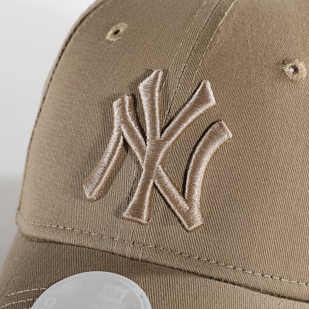 New Era - Casquette Femme 9Forty League Essential New York Yankees Marron