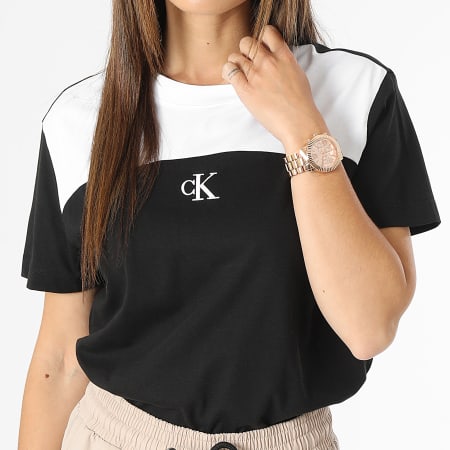 Calvin Klein - Tee Shirt Femme Color Block Relaxed 1365 Noir Blanc
