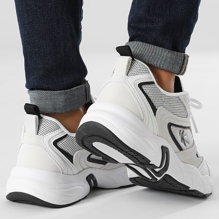 Calvin Klein - Sneaker alte da donna Retro Tennis Su-Mesh 0891 Bianco brillante Nero
