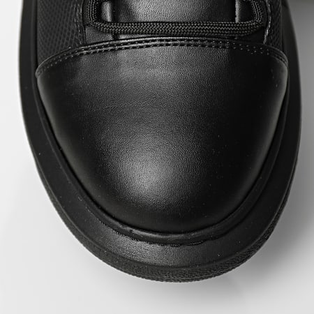 Classic Series - Zapatillas negras
