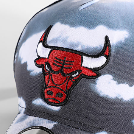 New Era - Cappello Trucker Chicago Bulls Cloud AOP Grigio