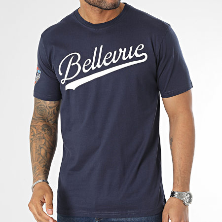 Bellevue by Benjamin Epps - Camiseta azul marino con logotipo
