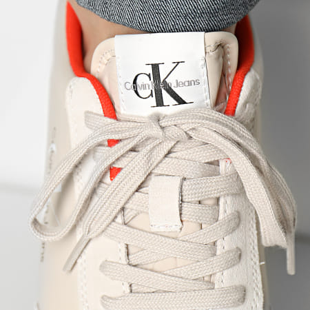 Calvin Klein - Sneaker alte Retro Runner 0746 Eggshell Creamy White Travertine