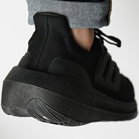 Adidas Sportswear - Baskets Ultraboost Light GZ5159 Core Black