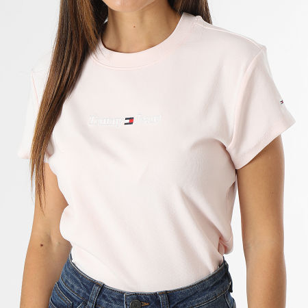 Tommy Jeans - Tee Shirt Femme Baby Serif 4364 Rose Clair