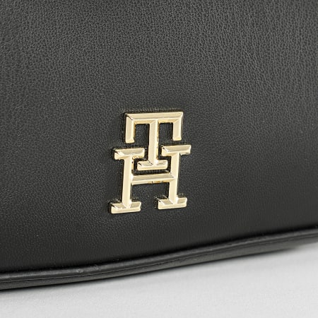 Tommy Hilfiger - Sac A Main Femme Iconic Tommy 4873 Noir - LaBoutiqueOfficielle.com