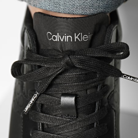 Calvin Klein - Baskets Low Top Lace Up Mono 1049 Ck Black