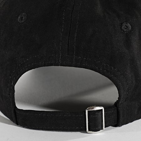 Classic Series - Cappello in camoscio bianco e nero