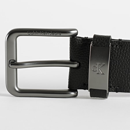 Calvin Klein - Cinturón metálico redondo Classic 0782 Negro