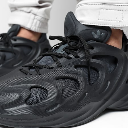 Adidas Originals - adiFOM Q HP6586 Core Black Carbon Grey Six Sneakers