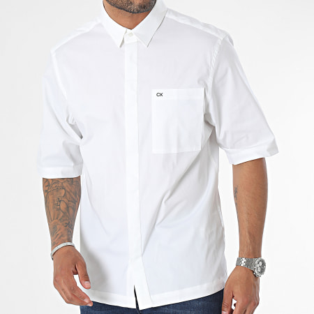 Calvin Klein - Camisa moderna de popelina elástica de manga corta 1591 Blanca