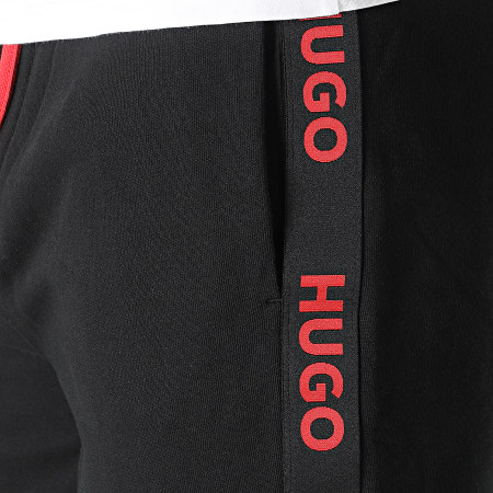 HUGO - Sporty Logo 50496996 Banda nera Pantaloncini da jogging