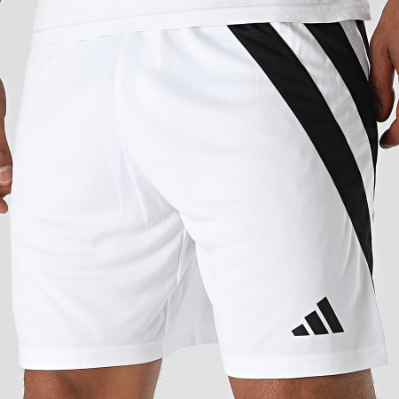 Adidas Sportswear - Short Jogging Fortore 23 IK5761 Blanc